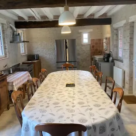 Gite Tres Grande Famille Les Gaschetieres Lailly-en-Val Exterior photo